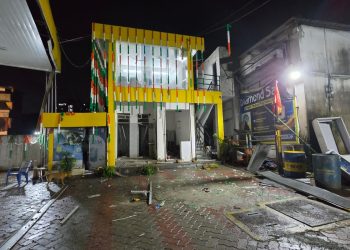Ranchi Kokar Chowk Petrol Pump blast site view with police investigation and forensic team presence.