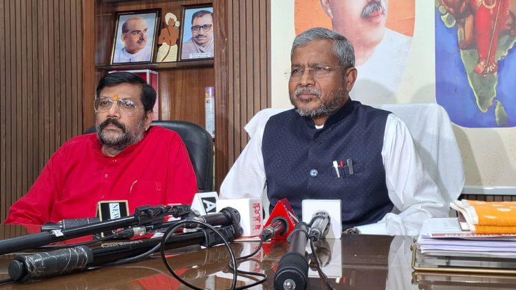 Babulal Marandi attacks over JSSC-CGL controversy; says cancelling the exam is not the solution, a CBI probe is essential.