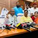 Ranchi महिला थाना में छात्रा अमीषा प्रसाद से पूछताछ पर हंगामा, बाबूलाल मरांडी समेत BJP नेताओं ने थाने में डाला डेरा 7 Uproar over the questioning of student Amisha Prasad at the Ranchi Women's Police Station; BJP leaders, including Babulal Marandi, have camped at the station.