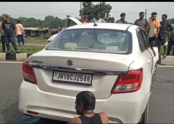 Horrific road accident near Maithon Toll Plaza; two truck drivers killed on the spot.