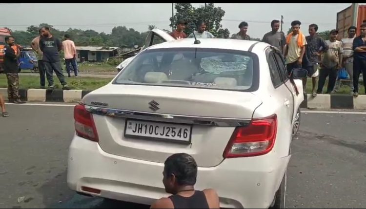 मैथन टोल प्लाजा के पास भीषण सड़क हादसा, दो ट्रक चालकों की मौके पर मौत 1 Horrific road accident near Maithon Toll Plaza; two truck drivers killed on the spot.