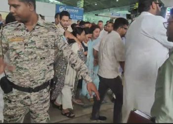 Minister Deepika Pandey Singh devastated by the loss of Trisha; a mother's grief visible at Ranchi Airport.
