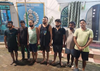 नियामतपुर में Cyber अपराध के खिलाफ पुलिस की कार्रवाई, 7 आरोपी गिरफ्तार 3 Police action against cybercrime in Niamatpur; 7 accused arrested.