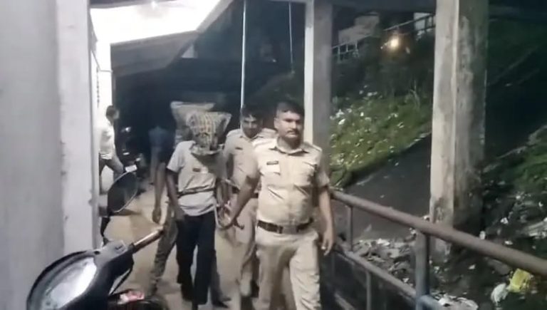 सोने से पहले अचानक रोने लगी नाबालिग, पूछने पर खुला कथित सामूहिक दुष्कर्म का मामला