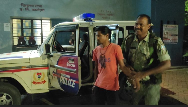 पिठाकियारी में Cyber अपराध के खिलाफ बड़ी कार्रवाई, एक दर्जन से अधिक संदिग्ध गिरफ्तार 1 Major crackdown on cybercrime in Pithakiari; over a dozen suspects arrested.