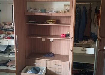रांची में पूर्व राजनीतिक सलाहकार के बंद घर में चोरी, ताला तोड़कर नगदी-जेवर ले गए चोर 3 Theft at the locked house of a former political advisor in Ranchi; thieves broke the lock and made off with cash and jewelry.