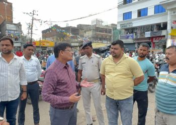 Ranchi News: रांची में पार्किंग के नाम पर मनमानी वसूली पर लगेगी लगाम, ठेकेदारों को 10 दिन का अल्टीमेटम 3 Ranchi News: Arbitrary parking charges in Ranchi to be curbed; contractors given a 10-day ultimatum.