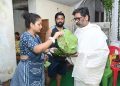 Chief Minister Hemant Soren performed traditional rituals during the 'Dashkarma' (post-funeral rites) for his mother, Rupi Soren.