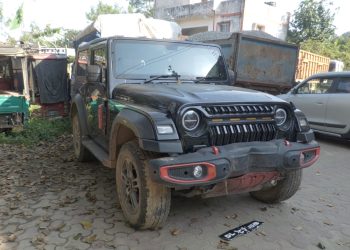 रांची में दिल्ली से चोरी थार रॉक्स समेत 6 वाहन बरामद, छापेमारी के दौरान आरोपी फरार 3 Six vehicles, including a Thar Roxx stolen from Delhi, recovered in Ranchi; accused escapes during the raid.