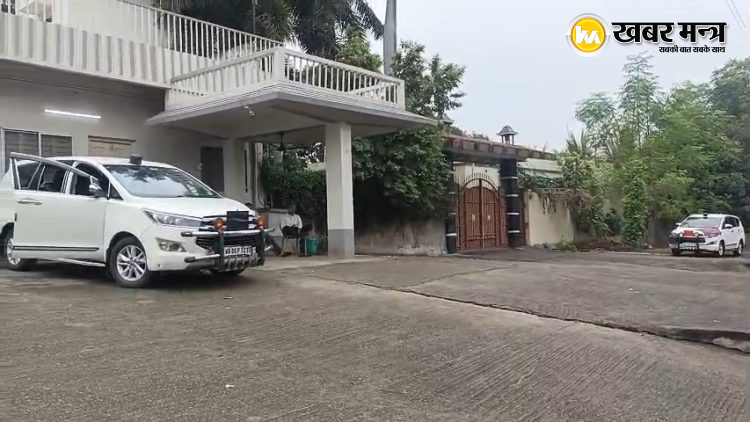 290 करोड़ के बैंक धोखाधड़ी मामले में ED की छापेमारी, उद्योगपति के भाई के घर पहुंची टीम 1 ED raids in connection with a ₹290 crore bank fraud case; team reaches the residence of an industrialist's brother.
