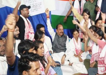 Breaking News: 20 अगस्त को सीएम आवास घेराव का बड़ा ऐलान! रघुवर दास ने सरकार को दी ये चेतावनी 6 breaking news major announcement to lay siege