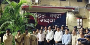 गढ़वा मंडल जेल में देर रात औचक छापेमारी, प्रशासन और पुलिस की संयुक्त कार्रवाई से मचा हड़कंप