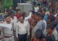 Traffic jam again at DPS Chowk; locals protest against the removal of encroachments.