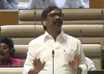 CM Hemant Soren attacks the opposition over the JPSC-JSSC controversy; makes a significant statement regarding students.