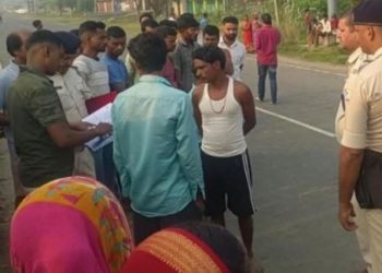 साहिबगंज में मॉर्निंग वॉक पर निकले व्यक्ति की गला रेतकर हत्या, मोहनपुर चौक के पास मिला शव 4 Man out for a morning walk in Sahibganj murdered by having his throat slit; body found near Mohanpur Chowk.