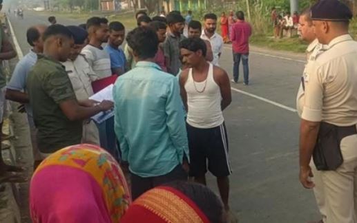 साहिबगंज में मॉर्निंग वॉक पर निकले व्यक्ति की गला रेतकर हत्या, मोहनपुर चौक के पास मिला शव 1 Man out for a morning walk in Sahibganj murdered by having his throat slit; body found near Mohanpur Chowk.