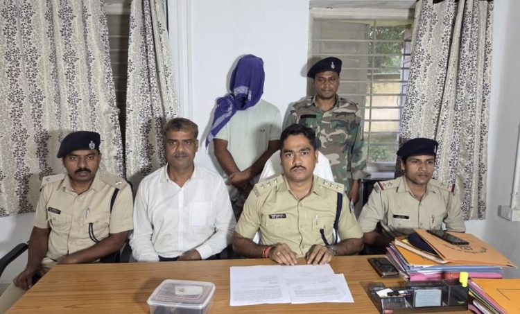 बैंक अधिकारी बनकर साइबर ठगी करने वाला गिरफ्तार, 53 शिकायतों का खुलासा