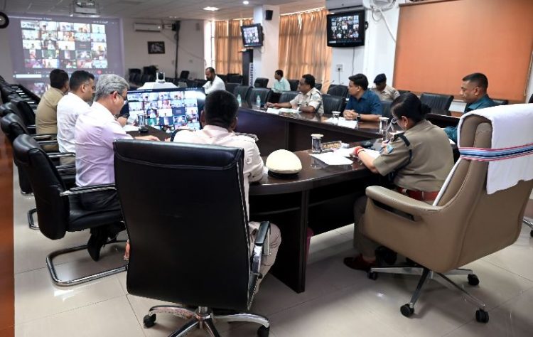दुर्गा पूजा को लेकर झारखंड पुलिस अलर्ट, 24 घंटे कंट्रोल रूम और ड्रोन से निगरानी 1 रांची में पुलिस मुख्यालय की बैठक, दुर्गा पूजा को लेकर जिलों को सख्त निर्देश