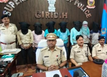 गिरिडीह डबल मर्डर केस का खुलासा, रिश्तेदारों ने ही की थी पति-पत्नी की हत्या-7 गिरफ्तार