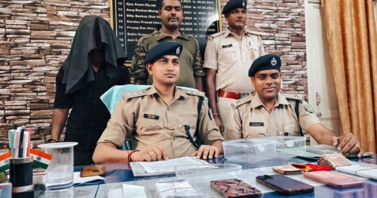 रथ यात्रा के दौरान चोरी करने वाले गिरोह का पर्दाफाश, दो आरोपी गिरफ्तार