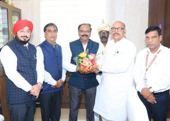 खास महल भूमि और ट्रेड लाइसेंस के मुद्दे उठे, विधानसभा अध्यक्ष से मिला चैंबर