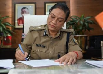 Breaking News: झारखंड की डीजीपी तदाशा मिश्रा को पद से हटाने का आदेश
