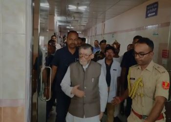 रांची सदर अस्पताल पहुंचे राज्यपाल संतोष गंगवार, दांत में दर्द की शिकायत