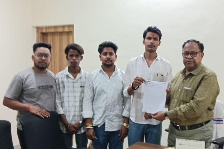 मारवाड़ी कॉलेज में BCA बंद करने के प्रस्ताव पर भड़का आजसू, उग्र आंदोलन की दी चेतावनी