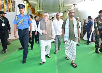 नेमरा में संपन्न हुआ रूपी सोरेन का संस्कार भोज, हजारों लोगों ने दी श्रद्धांजलि