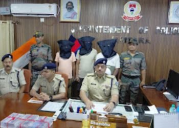 जामताड़ा में गूगल पर फर्जी कस्टमर केयर नंबर डाल ठगी करने वाले 3 शातिर गिरफ्तार