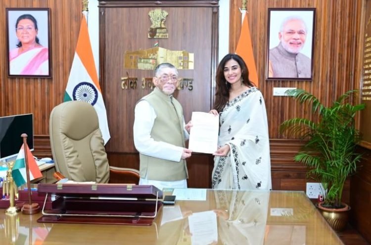 झारखंड पर्यटन को ग्लोबल पहचान दिलाना है-पूर्व मिस इंडिया स्टेफी पटेल ने राज्यपाल से की मुलाकात