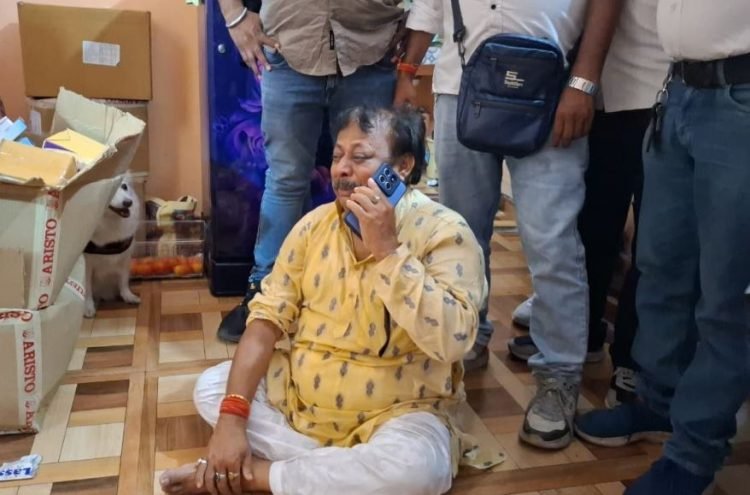 चिरागोड़ा में युवक की संदिग्ध मौत, परिजनों ने कंपनी पर लगाया मानसिक दबाव का आरोप