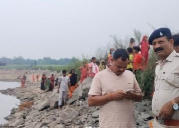 दामोदर नदी के टासरा घाट पर नहाने के दौरान युवक की मौत से सनसनी