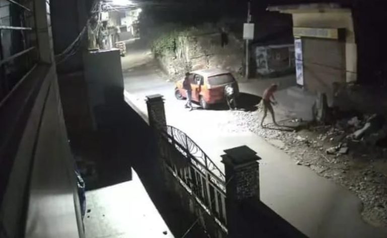 दुर्गापुर में तृणमूल कार्यकर्ताओं के घरों पर पथराव-भाजपा पर लगा आरोप, CCTV फुटेज आया सामने