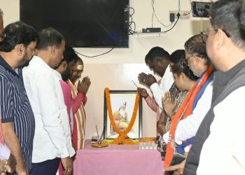 रांची में भाजपा प्रदेश कार्यालय में मनाई गई महर्षि वाल्मीकि जयंती 8 रांची में भाजपा प्रदेश कार्यालय में मनाई गई महर्षि वाल्मीकि जयंती