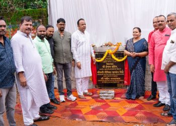 मंत्री दीपिका पांडेय सिंह ने लालगुटवा में 2.55 किमी पथ सुदृढ़ीकरण कार्य का किया शिलान्यास