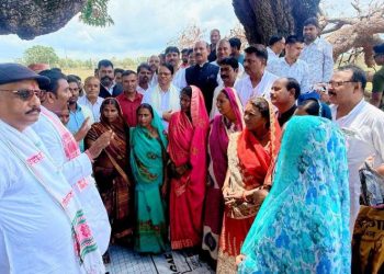 वोटर लिस्ट से कोई भी मतदाता न छूटे, सरकारी योजनाओं का लाभ हर व्यक्ति को मिले-पलामू दौरे पर बोले के राजू
