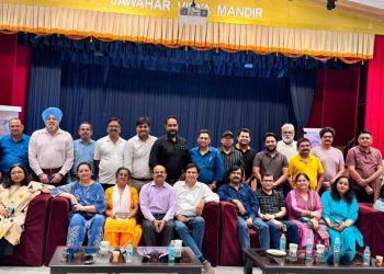 रांची के JVM में एलुम्नी एसोसिएशन की बैठक, पुराने छात्रों को जोड़ने और समाजोपयोगी कार्यक्रमों पर जोर 3 रांची के JVM में एलुम्नी एसोसिएशन की बैठक, पुराने छात्रों को जोड़ने और समाजोपयोगी कार्यक्रमों पर जोर