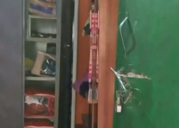 दुर्गा पूजा देखने के लिए सपरिवार निकला, घर पर पड़ गया लाखों का डाका