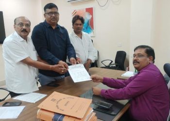 मतदाता सूची पुनरीक्षण की समय सीमा बढ़ाने की मांग, कांग्रेस ने चुनाव आयोग को सौंपा ज्ञापन