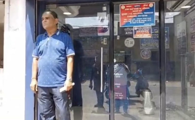 र5ी