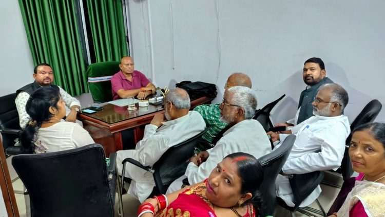 RJD ने CEC ज्ञानेश कुमार के इस्तीफे की मांग तेज की, SIR और मतदाता सूची पर उठाए सवाल 1 RJD ने CEC ज्ञानेश कुमार के इस्तीफे की मांग तेज की, SIR और मतदाता सूची पर उठाए सवाल