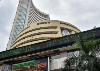Share Market: 8 हफ्तों की गिरावट के बाद शेयर बाजार में जोरदार तेजी, सेंसेक्स 600 अंक से ज्यादा चढ़ा