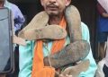 महिला पर डायन होने का आरोप लगाने पर तथाकथित भगत की पिटाई, जूते-चप्पल की माला पहनाई