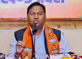 झारखंड में दवा खरीद में गड़बड़ी का आरोप-अजय साह ने सरकार पर उठाए सवाल 4 झारखंड में दवा खरीद में गड़बड़ी का आरोप-अजय साह ने सरकार पर उठाए सवाल