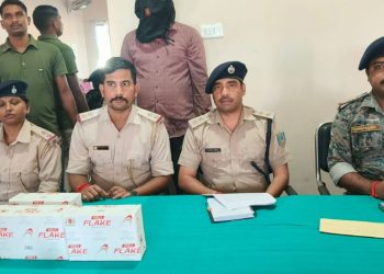 बरवाअड्डा में नकली सिगरेट के कारोबार का भंडाफोड़, कारोबारी गिरफ्तार 8 बरवाअड्डा में नकली सिगरेट के कारोबार का भंडाफोड़, कारोबारी गिरफ्तार