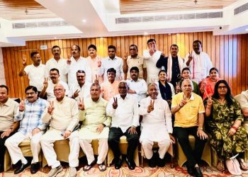 रेडिसन ब्लू में NDA विधायकों की ट्रेनिंग, आदित्य साहू ने परिमल नाथवानी की जीत का किया दावा