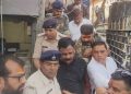 अधिवक्ता के चेंबर में घुसकर मारपीट के आरोप के बाद आरपीएफ सब इंस्पेक्टर ने दिया लिखित माफीनामा