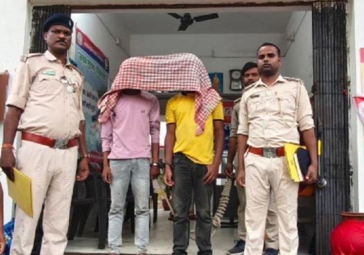 आधी रात में युवती को घर से उठाकर सामूहिक दुष्कर्म, दो आरोपी सलाखों के पीछे