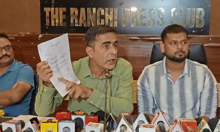 कोडरमा क्रिकेट संघ में आखिर चल क्या रहा है? सचिव पर गंभीर आरोप, JSCA से कई बार शिकायत!
